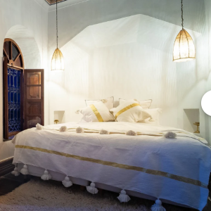 Couvre lit berbère en laine fait main (300x200 cm)