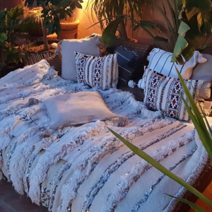 Plaid berbère en laine fait main (300x200 cm)