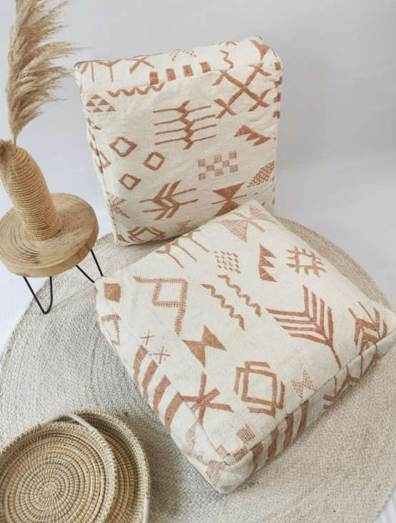 Pouf berbère en laine fait main (60x60 cm)